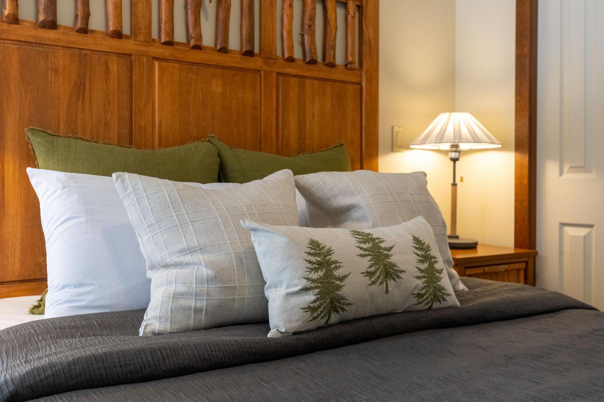Snow Creek Lodge By Fernie Central Reservations エクステリア 写真