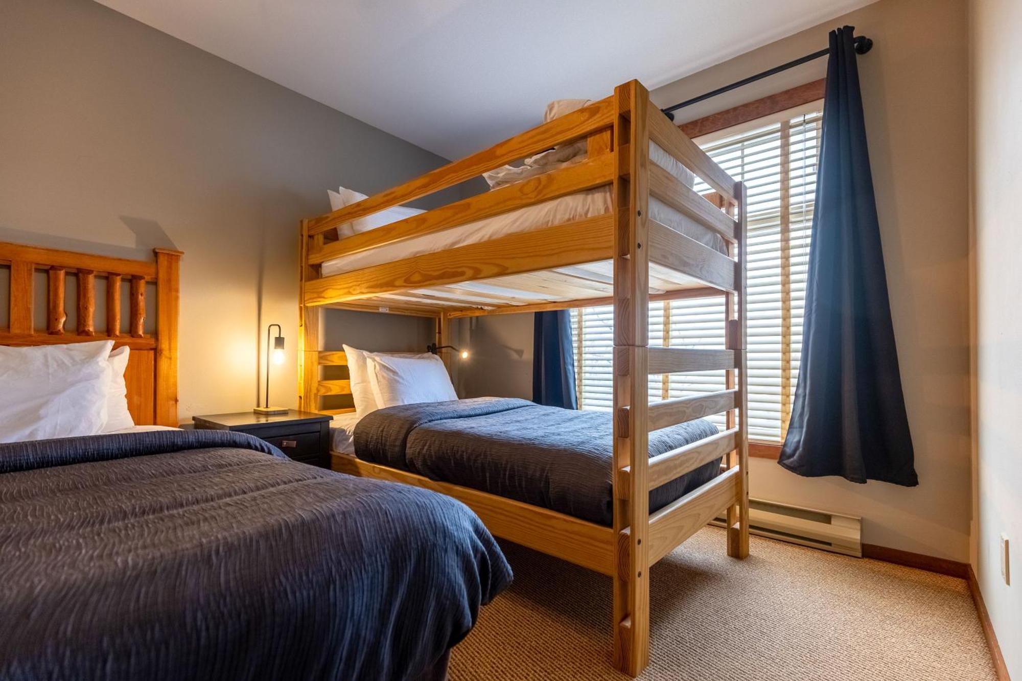 Snow Creek Lodge By Fernie Central Reservations エクステリア 写真