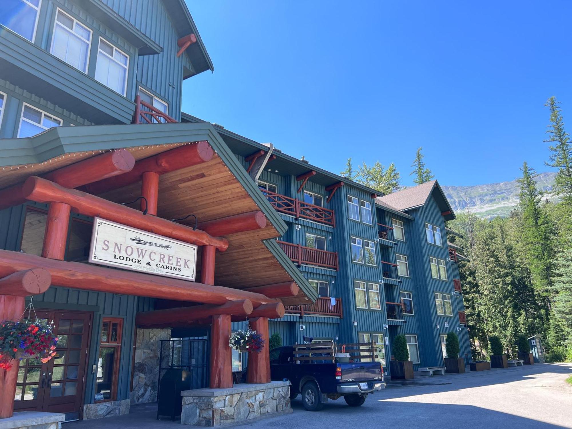 Snow Creek Lodge By Fernie Central Reservations エクステリア 写真