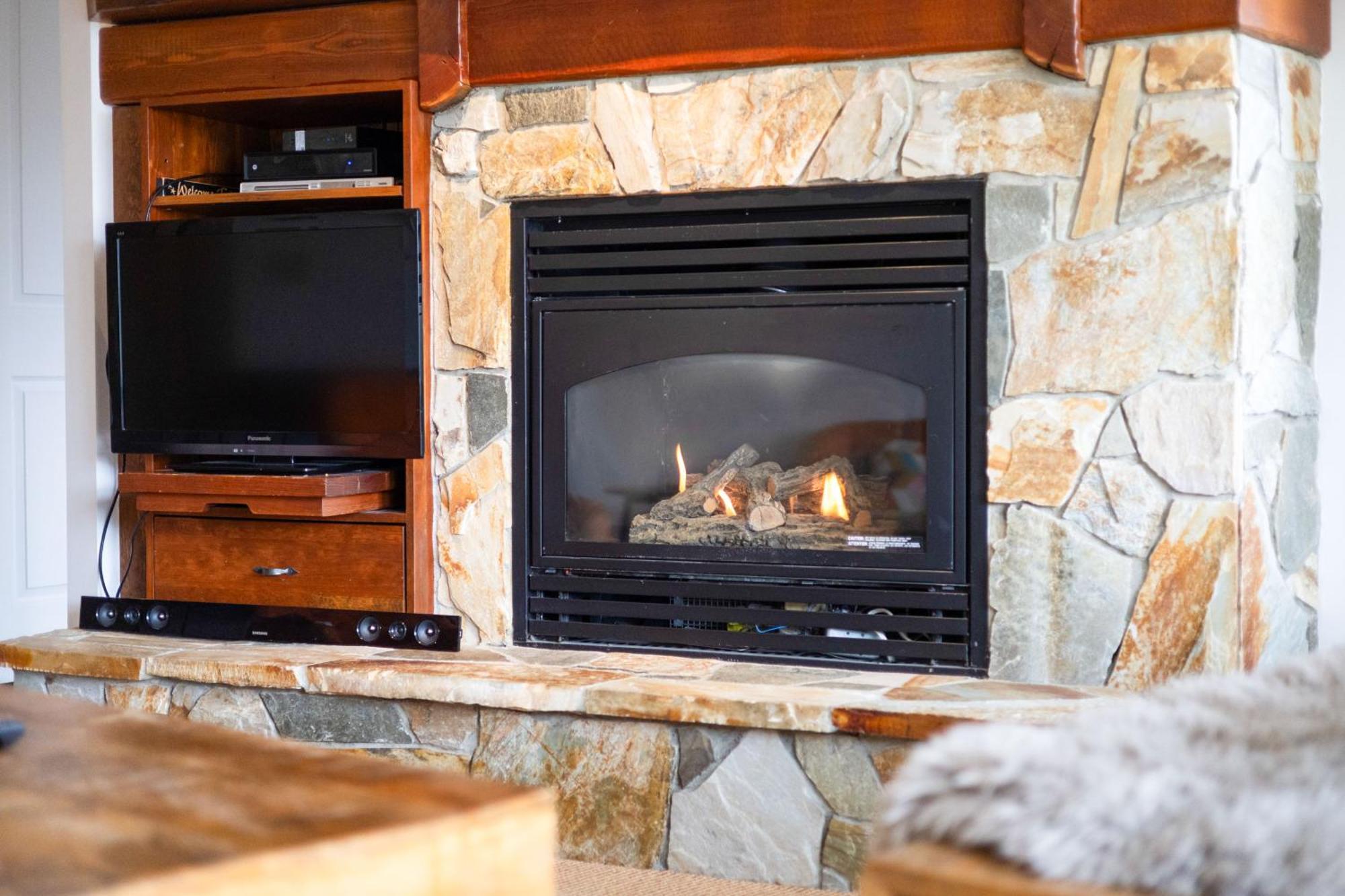 Snow Creek Lodge By Fernie Central Reservations エクステリア 写真
